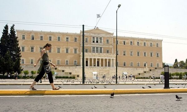GREECE - STRIKE STREET