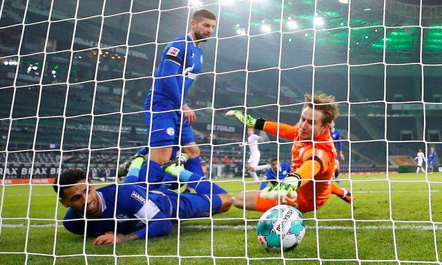 Gewohntes Bild: Schalke kassiert ein Gegentor, in neun Runden waren es 28.