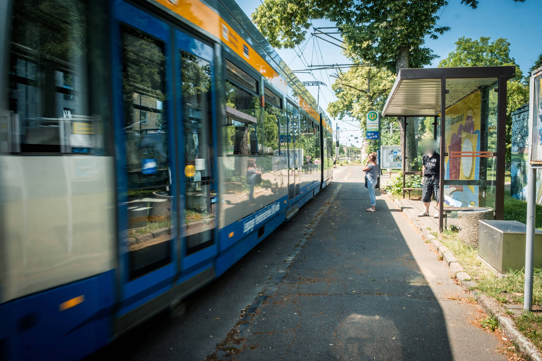 Leipzig suspends tram services due to heat damage