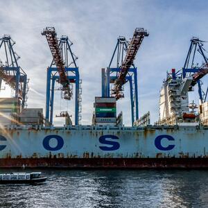 Zu den Schwergewichten zählt unter anderem die Hongkonger Reederei SITC International Holdings. 