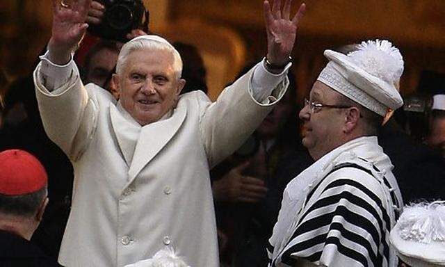 Der Papst in der Großen Synagoge