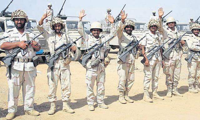 Das Steyr-Sturmgewehr der 1980er-Jahre ist im Jemen an beiden Seiten der Front zu finden – bei saudischen Soldaten wie bei den Houthi-Rebellen.