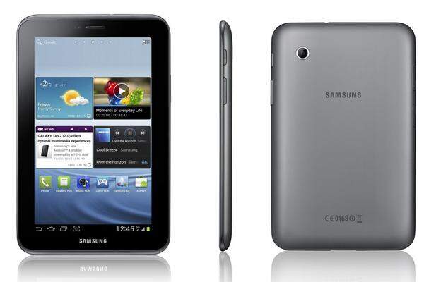 Mit dem Galaxy Tab 2 7.0 hat Samsung eine Antwort auf die Billig-Tablets von Asus und Amazon auf Lager. Wie auch das Nexus 7 ist das neue 7.0er auf das Wesentliche reduziert und hat zum Beispiel nur eine Front-Kamera für Videotelefonie. Im Unterschied zum Google-Tablet von Asus gibt es das Galaxy Tab 2 7.0 auch mit mobilem Internet via 3G - allerdings zu einem teureren Preis.  Galaxy Tab 2 7.0, ab rund 200 Euro