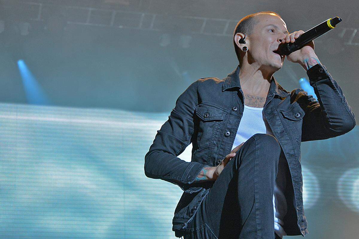 Das letzte Konzert auf der Hauptbühne bestritt ebenfalls ein Act aus Kalifornien, die wuchtige Rockband Linkin Park.