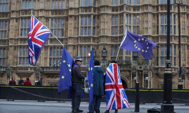 Zwei Drittel der Briten glauben, dass die EU bei den Austrittsverhandlungen am längeren Hebel sitzt.