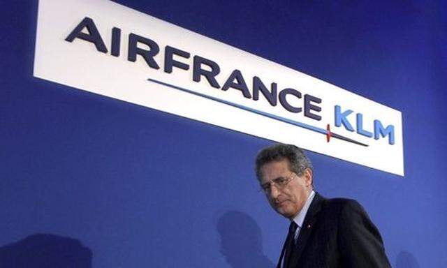 Jean-Cyril Spinetta, Chairman and Chief Executive Officer of the Air France-KLM group, arrives at the