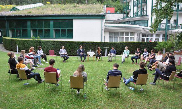 Der Club Alpbach Niederösterreich versammelte sich in Puchberg am Schneeberg.