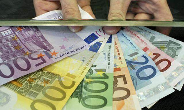 Italien verbietet Barzahlungen ueber