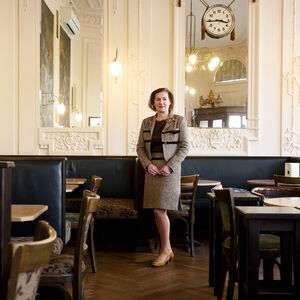 Das Café Ritter Ottakring hat Martina Postl erst im Dezember 2016 eröffnet. Der ganze Bezirk hat Gutscheine gekauft, damit es Corona überlebt.