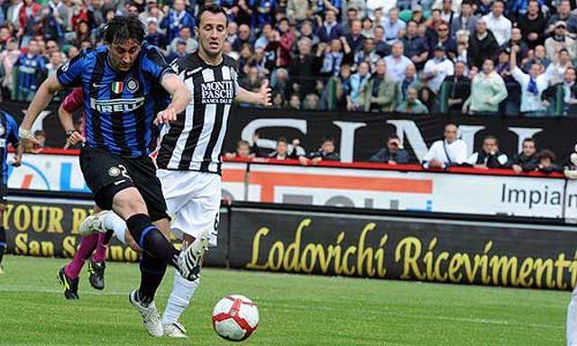Fussball Milito schoss Inter