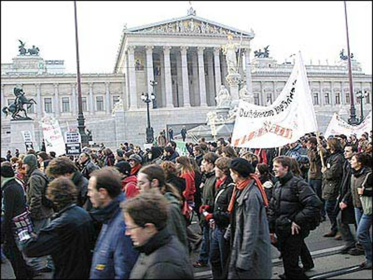 ...führte weiter am Parlament vorbei.