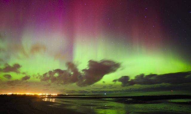 March 7 2016 Seahouses Northumberland UK Seahouses UK Aurora borealis seen vividly over the