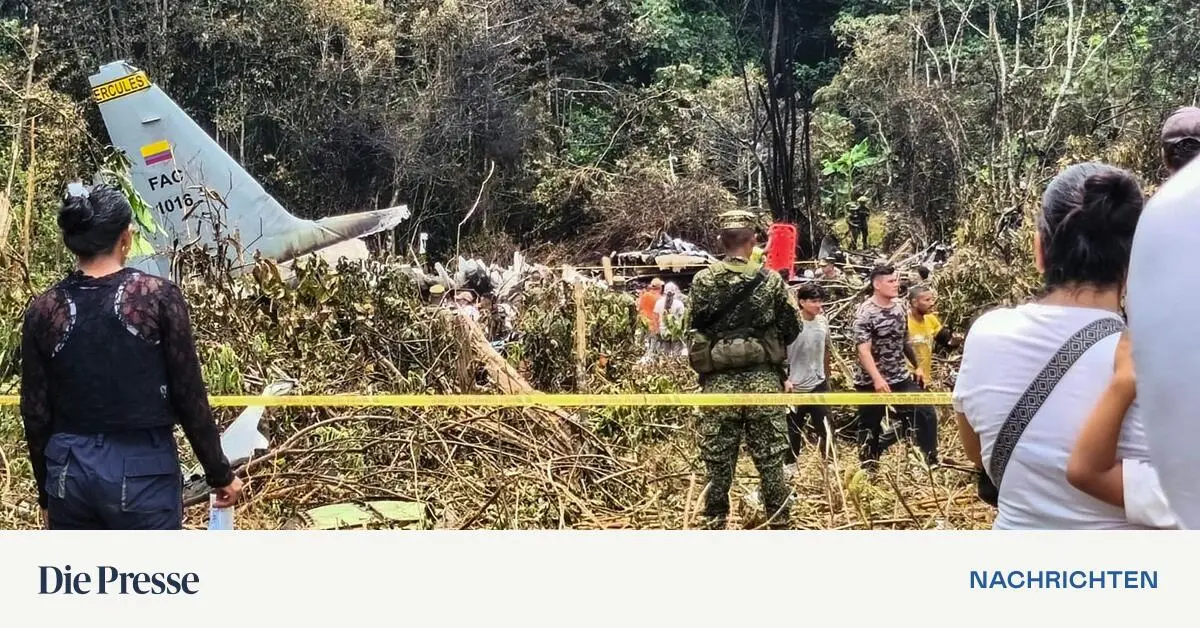 kolumbianisches-milit-rflugzeug-st-rzt-ab