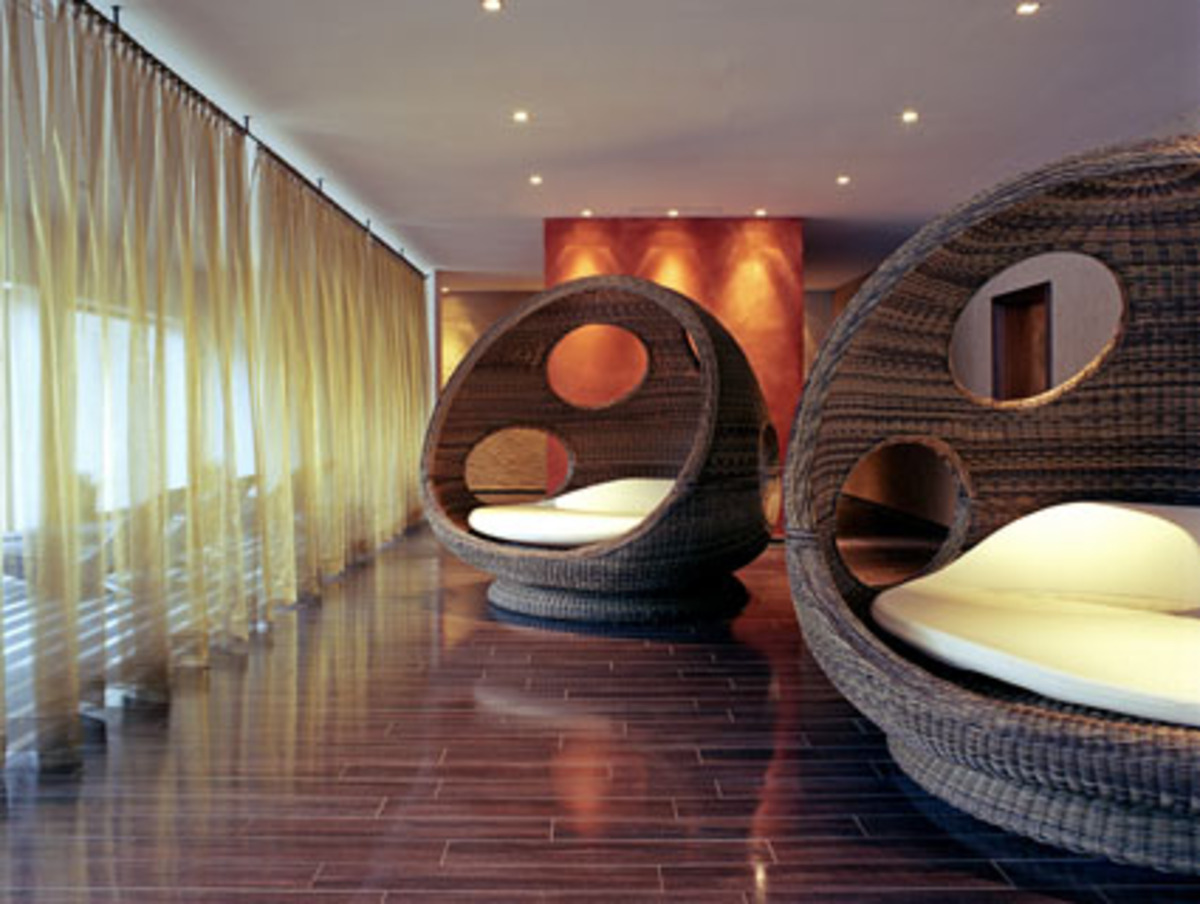 Hotel Mohr Life Resort, Innsbruckerstr. 40, 6631 Lermoos/ Tirol; Tel.: 05673/23 62, Fax: 05673/35 38, willkommen@mohr-life-resort.at, www.mohr-life-resort.at