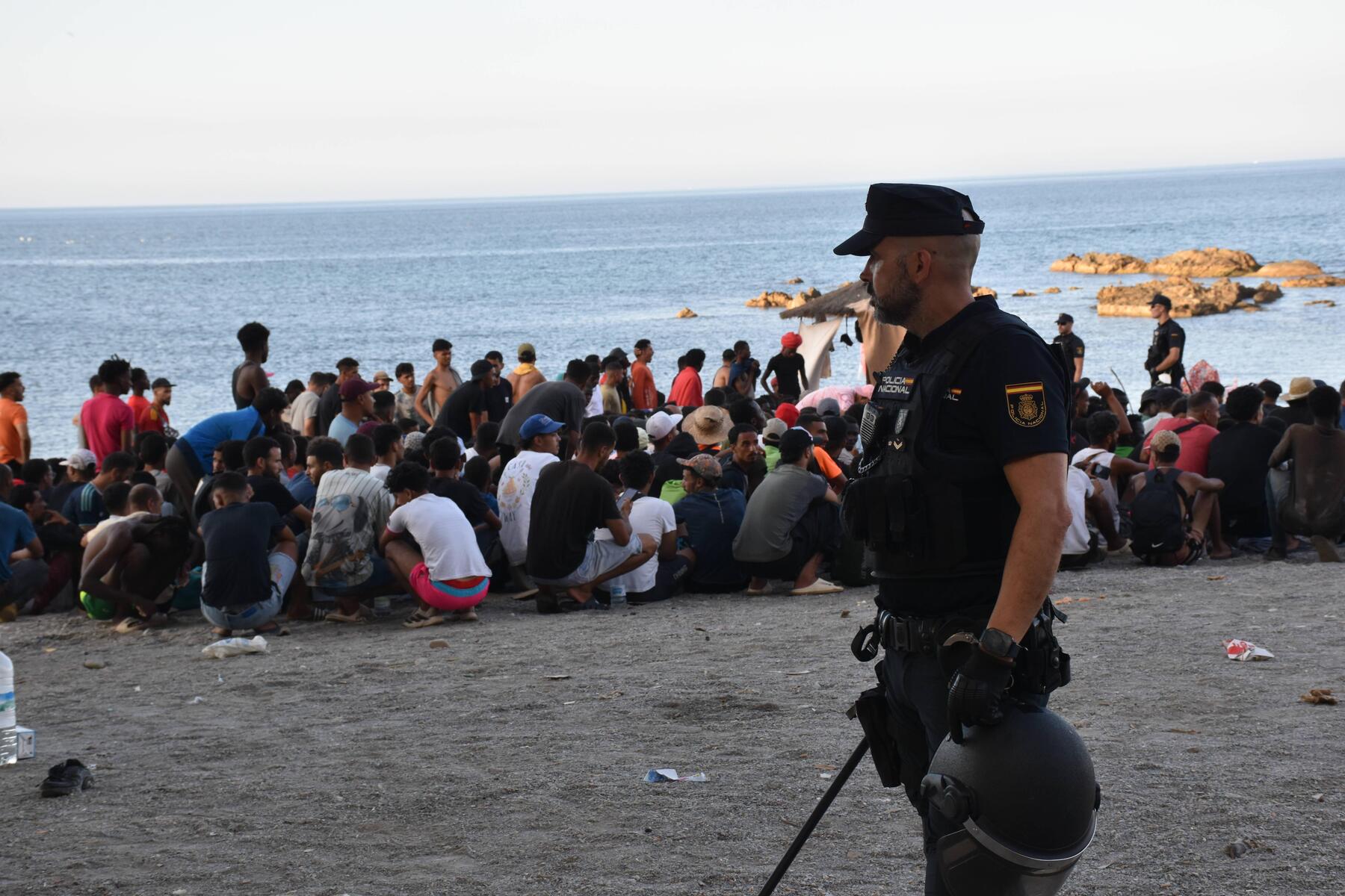 Austria, Four EU Nations Negotiate Migrant Return Centers in Uganda