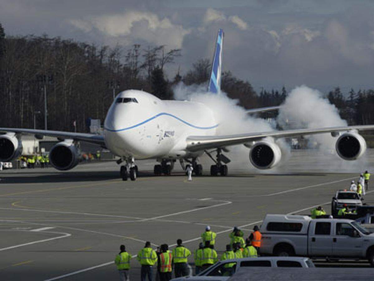 Auch bei der maximalen Frachtleistung muss sich Boeing mit 133,9 Tonnen Airbus geschlagen geben,
