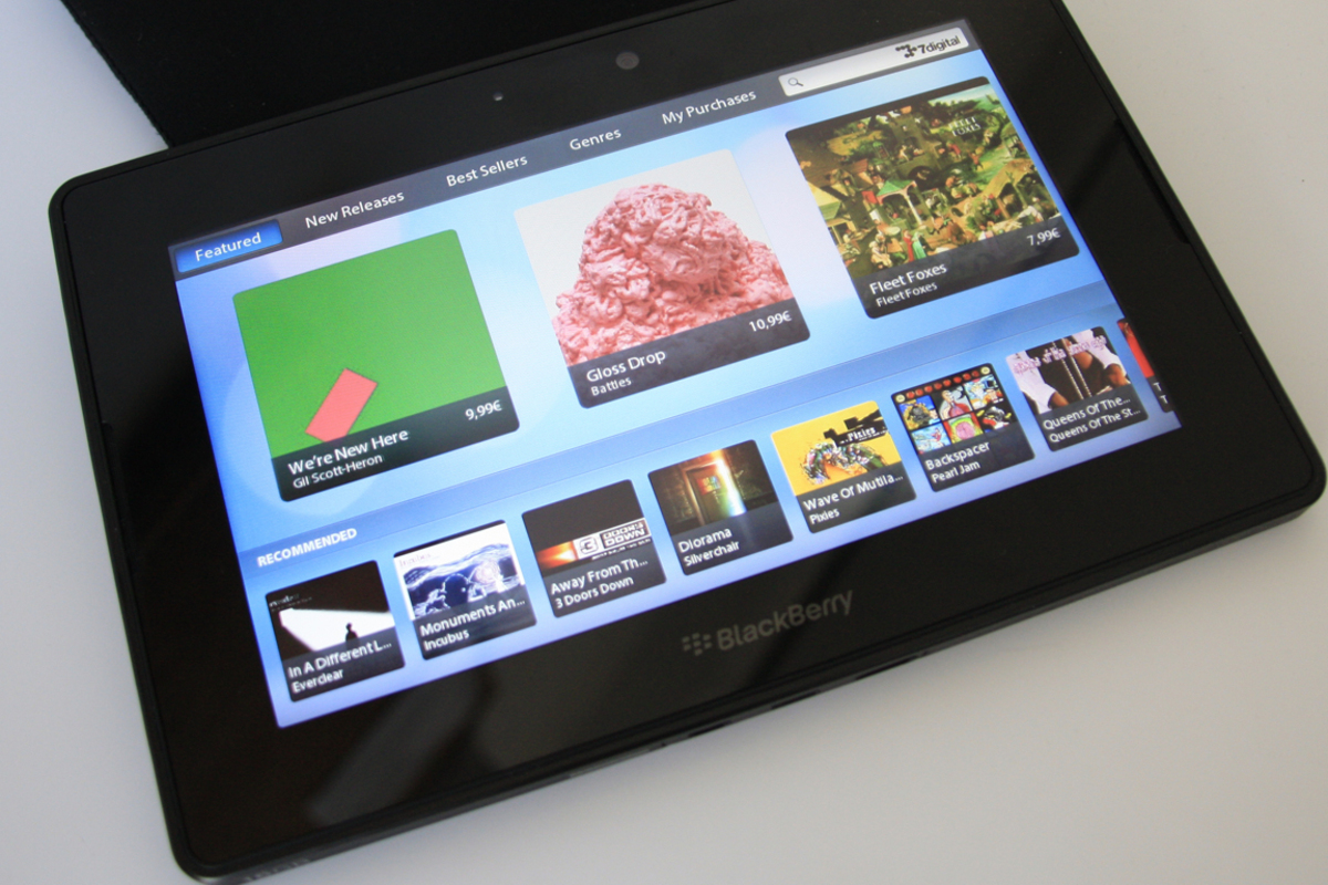 Musik kann man auf dem Playbook drekt über einen iTunes-ähnlichen Shop beziehen. Das Angebot stammt von 7digital und umfasst rund 13 Millionen Mp3s.