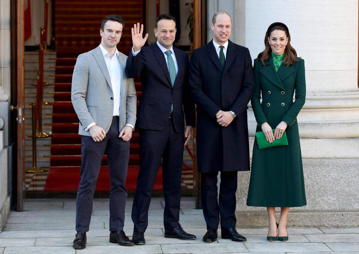 Auch ein Treffen mit dem irischen Premierminister Leo Varadkar und dessen Lebensgefährten Matt Barrett stand am ersten Tag der royalen Tour auf dem Programm.