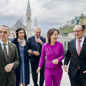 Annalena Baerbock (Buendnis 90/Die Gruenen), Bundesaussenministerin, nimmt im Haus fuer Mozart in Salzburg am Treffen de