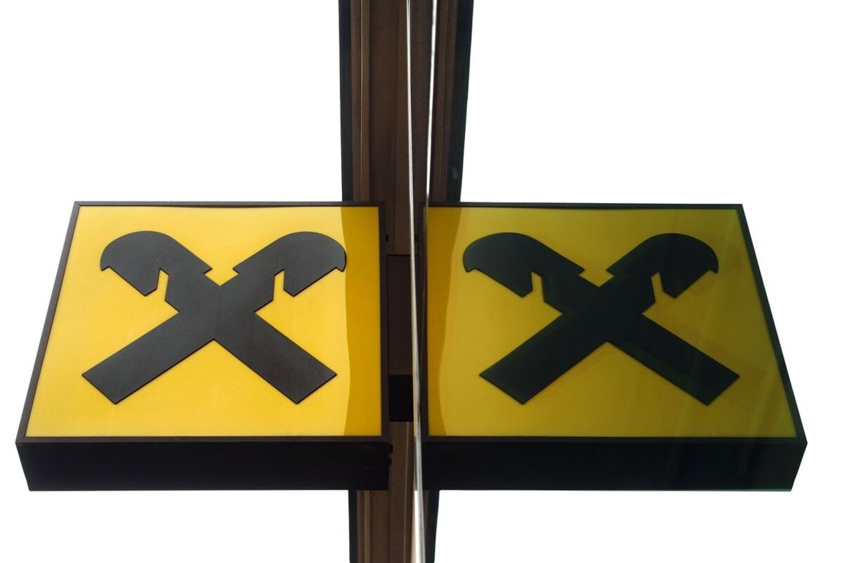 Raiffeisen International ist in 15 Ländern Ost- und Südosteuropas und in Österreich aktiv. Die Raiffeisen Bankengruppe Österreich verfügt über das dichteste Bankstellennetz des Landes. (2017: Platz 9)