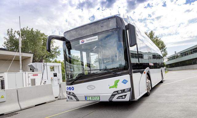 Die Wiener Linien testen den Wasserstoffbus Solaris Urbino 12 Hydrogen.