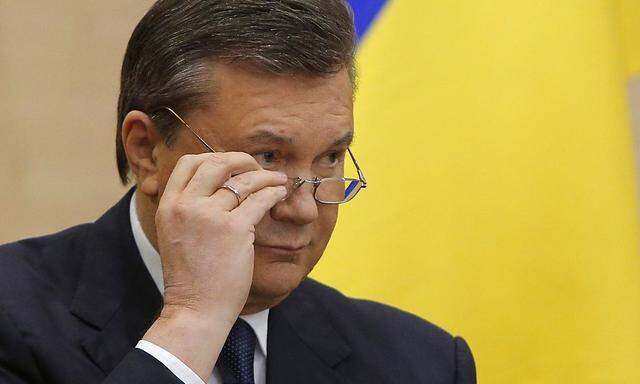 Ousted Ukrainian President Viktor Yanukovich takes part in a news conference in the south Russian city of Rostov-on-Don