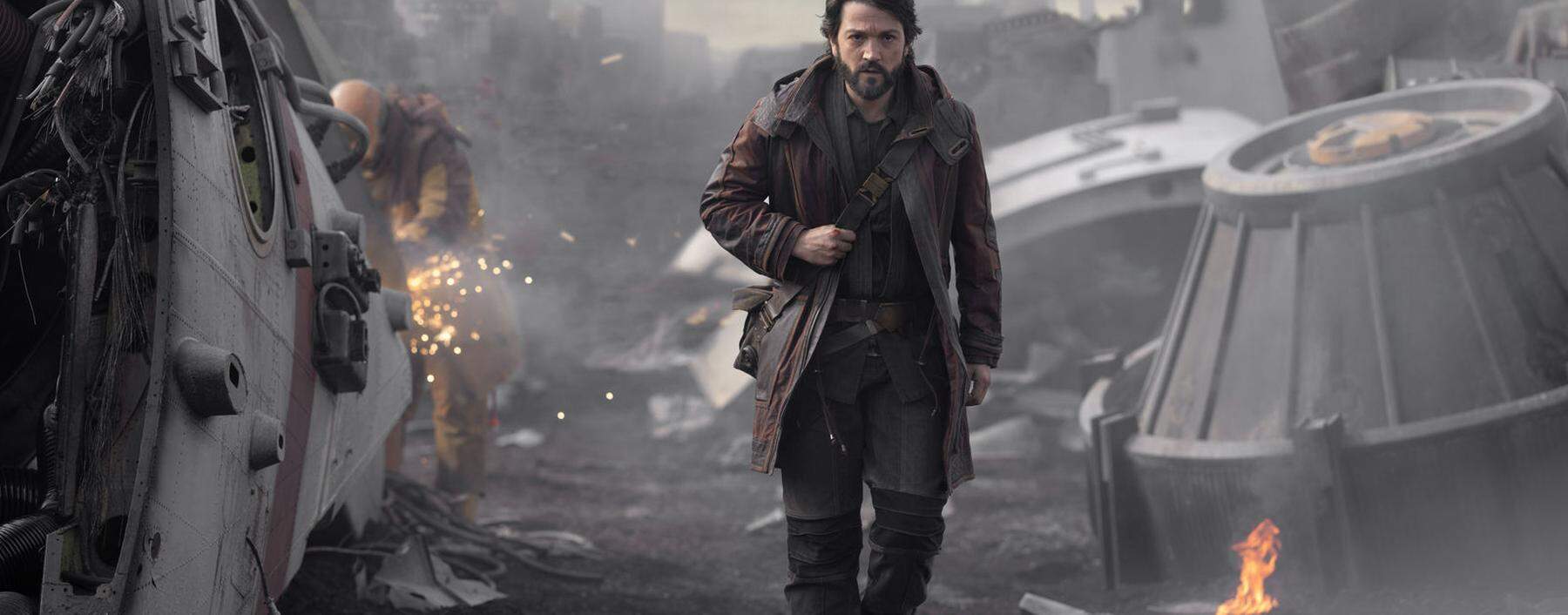 Ein Dieb (Diego Luna) schließt sich in der Serie „Andor“ dem Widerstand an: Ist das noch „Star Wars“ – oder schon Fan-Fiction? 