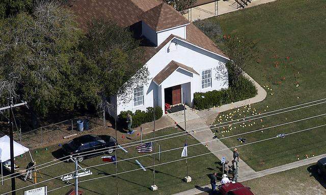 Die Ermittler rekonstruieren die Geschehnisse rund um die Baptisten-Kirche in Sutherland Springs.