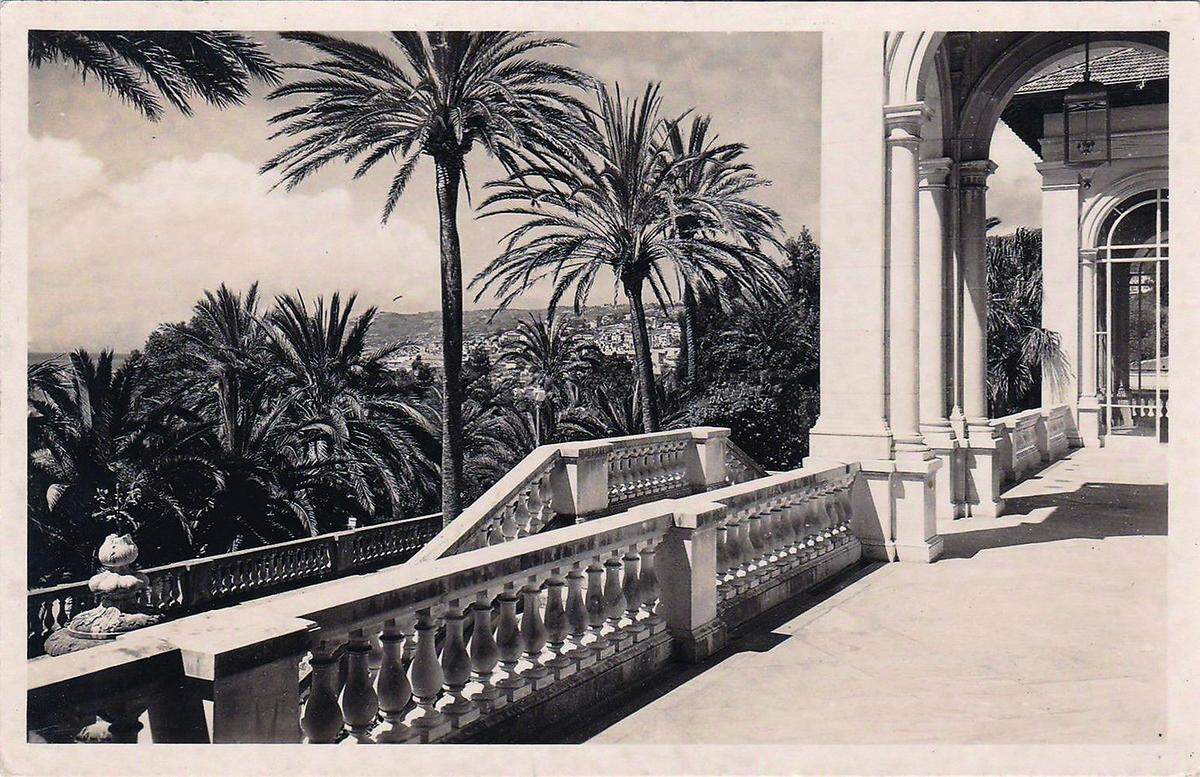 Die Villa Ormond in San Remo 1942. Hierher kam Elisabeth 1898 wegen hefitger Ischias-Anfällen mit ihrer Jacht "Miramar". Sie wohnte im "Grand Hotel Royal", am 18. Februar 1898 besuchte sie die Villa Ormond