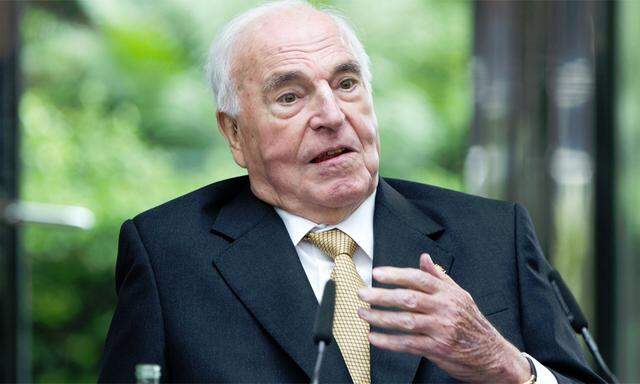 Helmut Kohl verteidigt Aussage