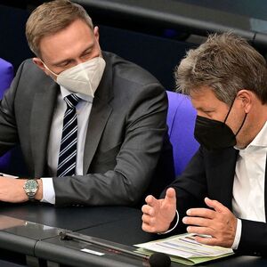 Finanzminister Lindner (FDP) und Wirtschaftsminister Habeck (Grüne) im deutschen Bundestag.