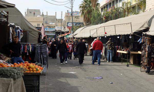 Flüchtlinge in einem Markt in Amman in Jordanien.