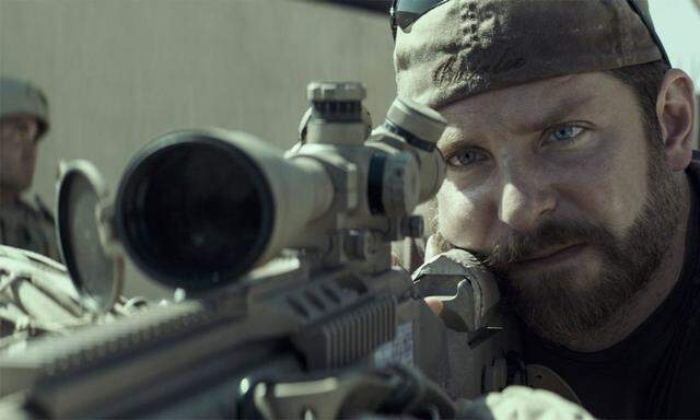 "American Sniper": Bradley Cooper mimt Chris Kyle.