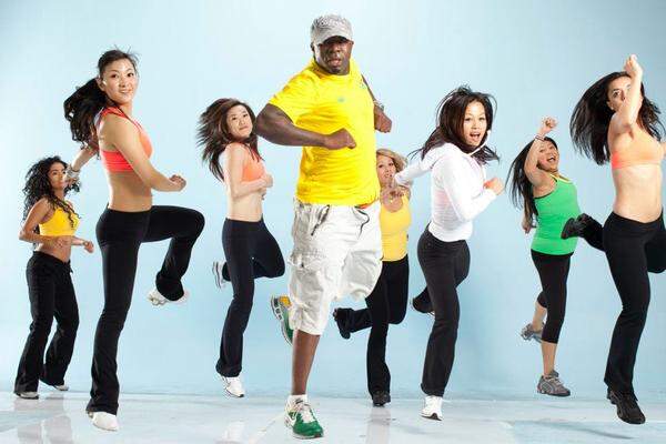Bokwa kombiniert afrikanischen Tanz, Capoeira, Kickboxen und Step-Aerobic. Dabei werden Ausdauer, Kraft und Beweglichkeit verbessert. Der Name ist ein Mix aus "BO" für Boxen und "KWA" für die traditionelle südafrikanische Musik.