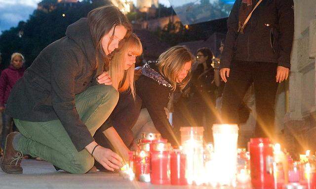 Symbolbild: Grazer trauern um die Opfer der Amokfahrt