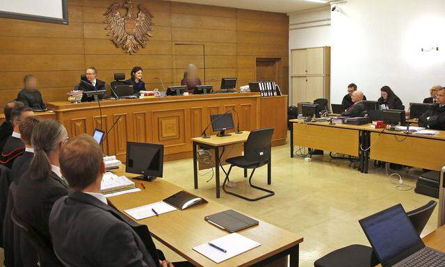 Blick in den Gerichtssaal vor Verhandlungsbeginn im Strafprozess in der Causa 'Seenkauf' am Landesgericht Klagenfurt