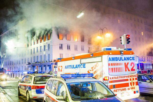 Ein Brand hat in der Nacht auf 16. April für einen Feuerwehreinsatz in der Wiener Innenstadt gesorgt.