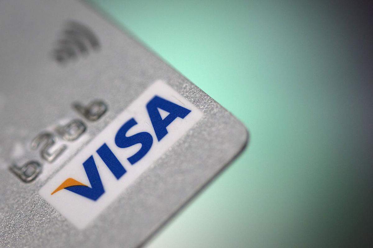 Visa ist eine der beiden großen internationalen Gesellschaften für Kreditkarten. Das Unternehmen beschäftigte 2016 rund 14.200 Mitarbeiter. Markenwert: 111 Mrd. Dollar und Platz 7.