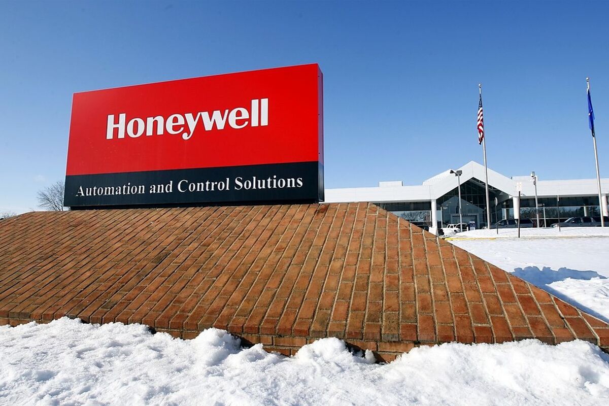 Branche: Industrie  Der Konzern ist in den Bereichen Fahrzeugelektroniksowie Luft- und Raumfahrt tätig. Die gute Ertragslage soll laut Morgan-Stanley-Prognosen in den kommenden Jahren noch besser werden. 