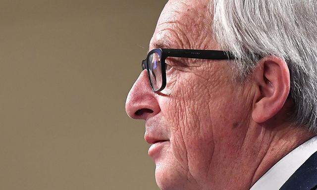Jean-Claude Juncker zum EU-Vorsitz: „Die Österreicher machen das sehr gut. Manchmal gibt es Zwischenzungenschläge, die mir nicht so gefallen.“ 