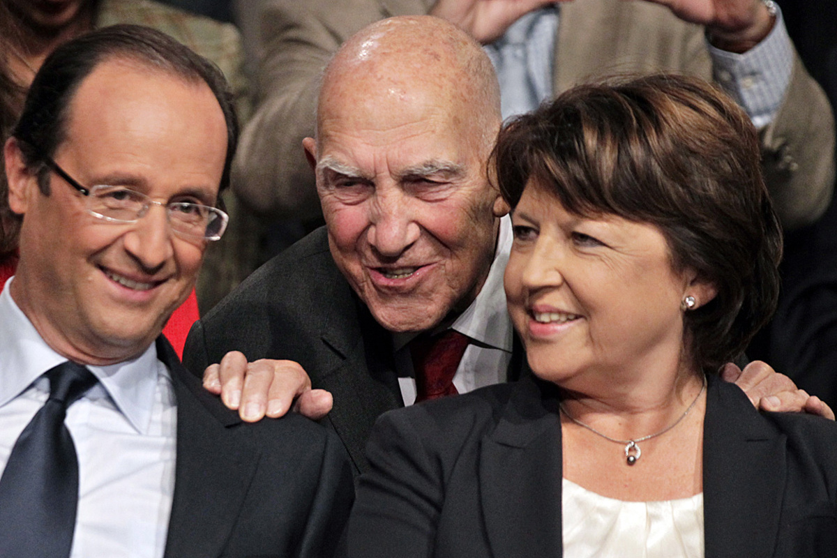 Hessel selbst nannte seine Werke "Büchlein". Sie wurden mittlerweile in 23 Sprachen übersetzt, mehr als 4,5 Millionen Exemplare in 35 Ländern verkauft. Nach "Empört euch!" (2010) und "Engagiert Euch!" (2011) legte er auch ein drittes Buch vor: "Le chemin de l'esperance" (Der Weg zur Hoffnung).