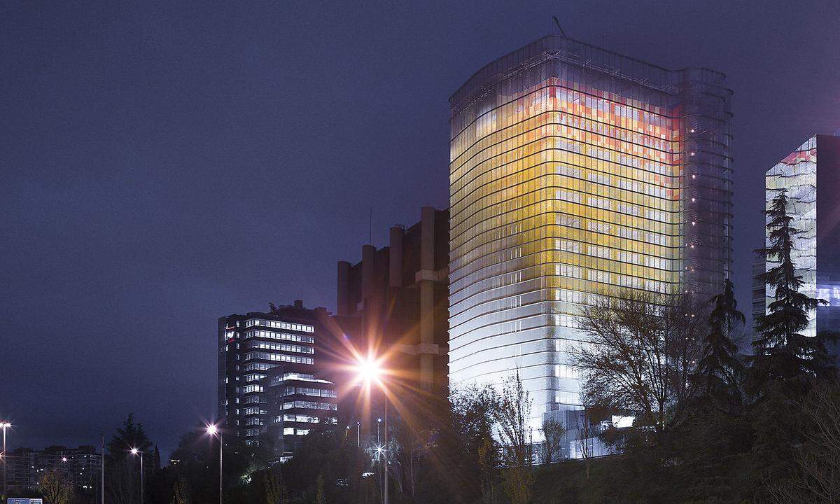 Bei der Thermischen Sanierung gewann "Torre 30" in Madrid der Architekten Ruiz Barbarin Arquitectos.