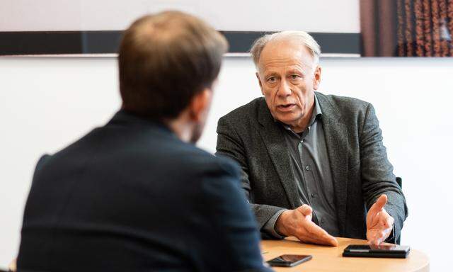 Trittin im "Presse"-Interview: "Koalitionsvereinbarungen in Deutschland haben eine ganz andere Struktur.