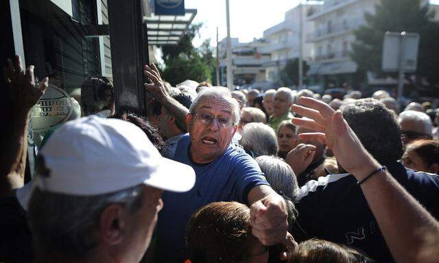GREECE ECONOMY CRISIS