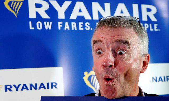 FILE PHOTO: Ryanair CEO O'Leary poses after news conference in Machelen near Brussels