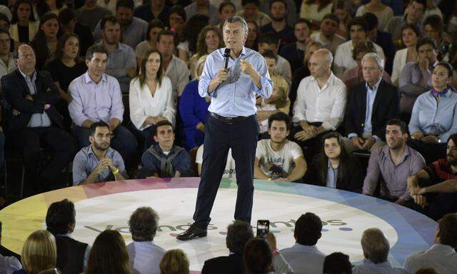 Argentiniens Präsident, Mauricio Macri, ist siegessicher. Er kündigte schon vor der Wahl am Sonntag Subventionskürzungen an.  