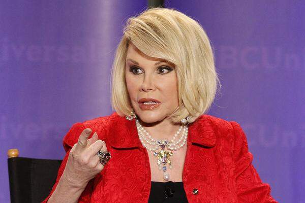 Die amerikanische Entertainerin Joan Rivers (80) betonte bei Twitter: "Ich bin so erleichtert, dass sein Name keine Worte wie Ivy oder Apple beinhalten wird."