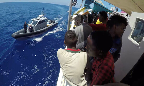 Die "Lifeline" muss weiter vor Malta ausharren. 