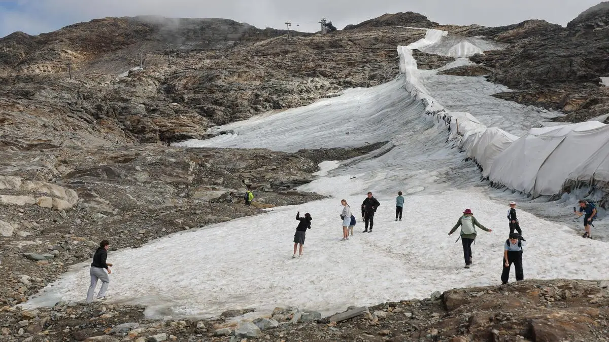 Glacier collapse like in Nepal?
