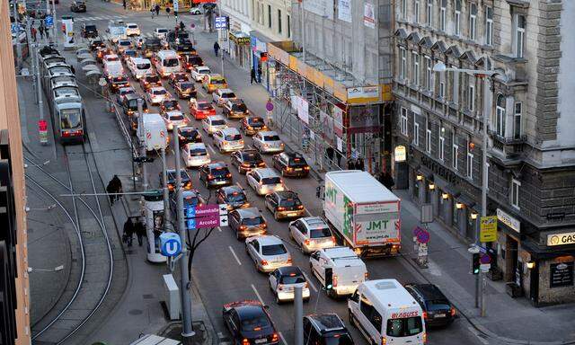 Der Autoverkehr stößt in der Stadt an seine Grenzen. Neue Verkehrskonzepte sind gefragt. 